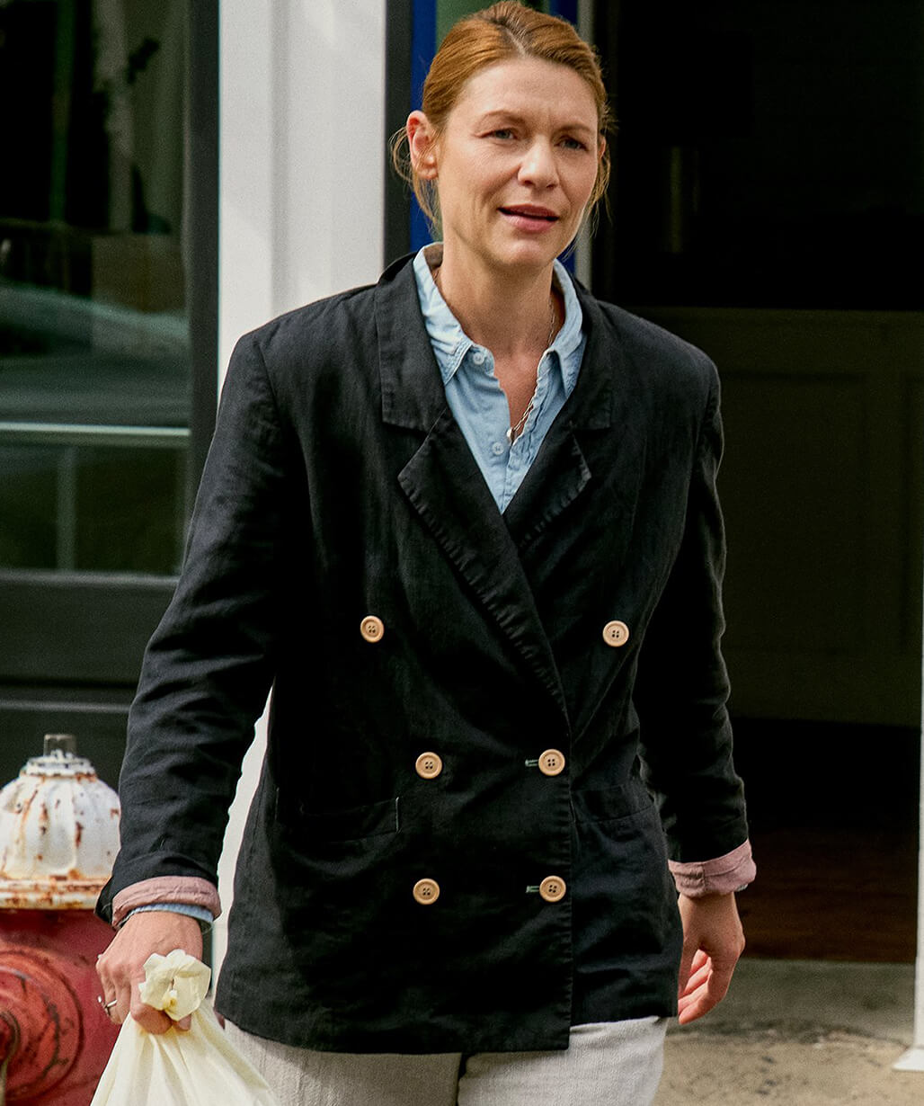 Claire Danes Black Coat
